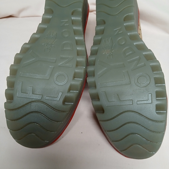 Fly London Yedi Perforated Platform Wedge Pumps - Picture 3 of 6